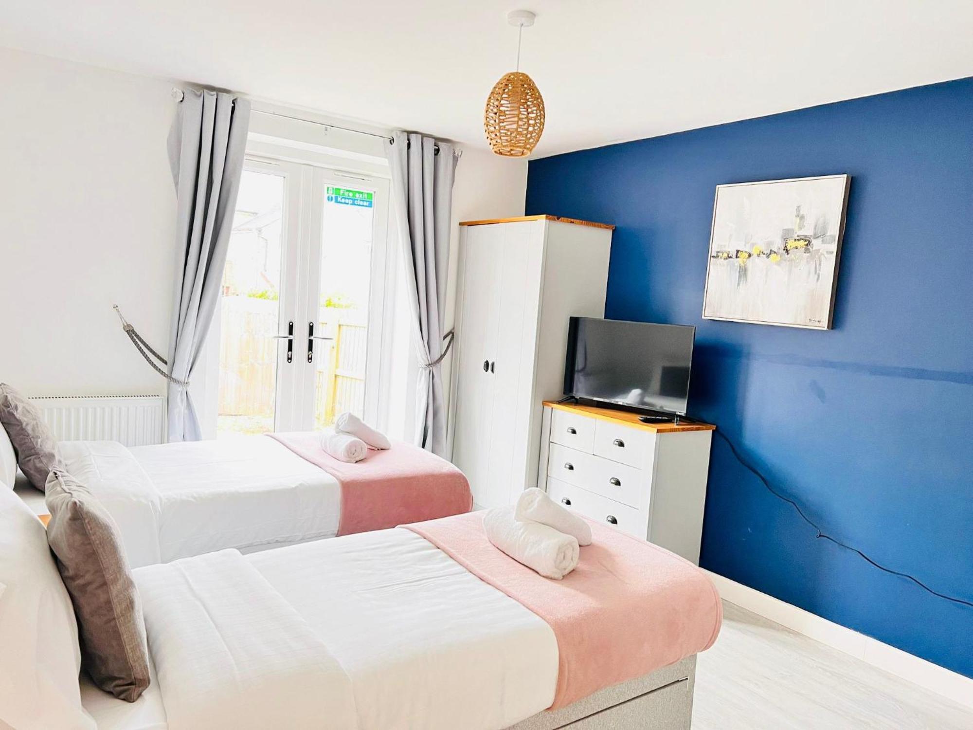 Brand New 2 Bedroom With Wi-fi Sleeps 4 - Tanzanite