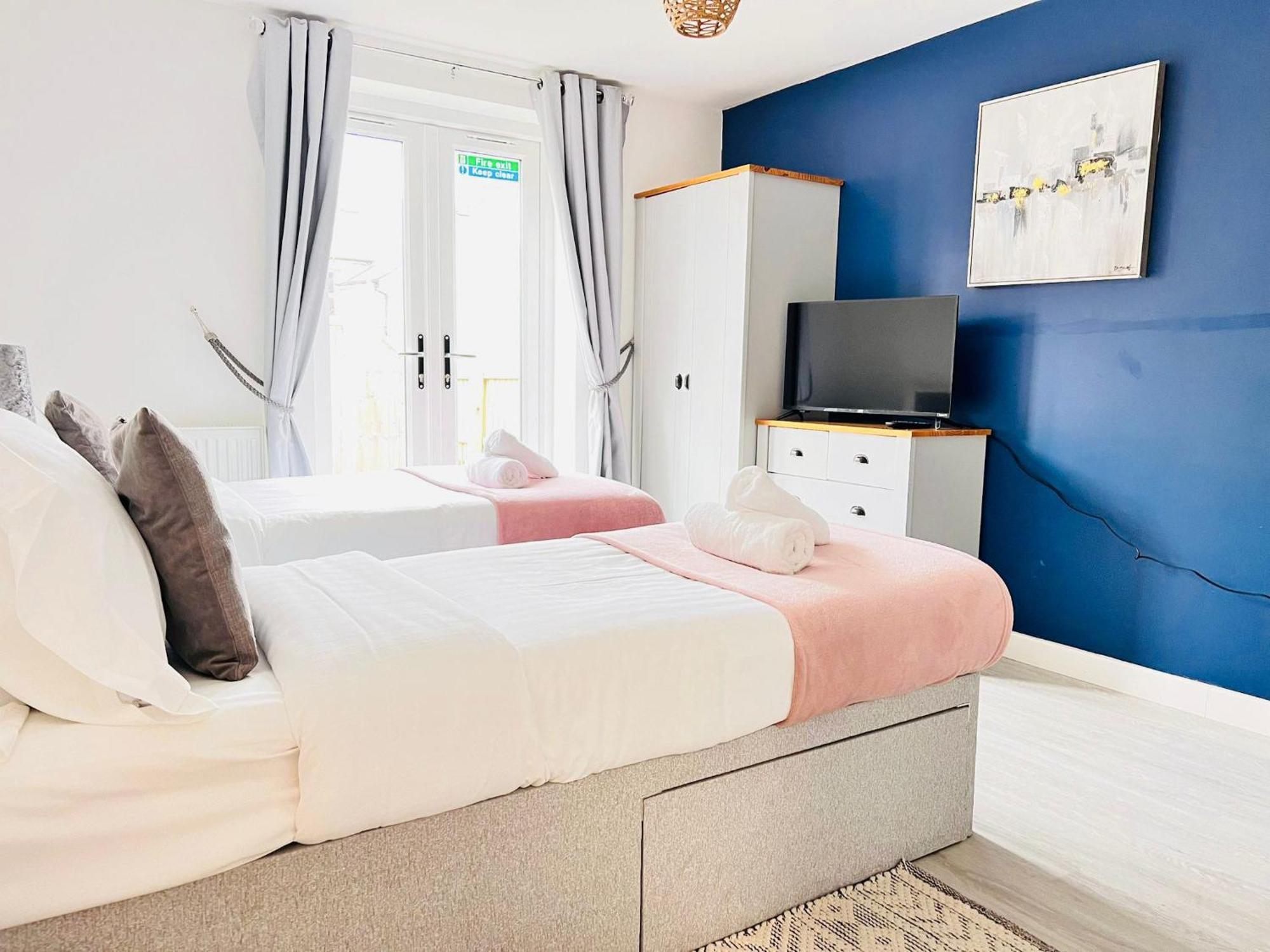 Brand New 2 Bedroom With Wi-fi Sleeps 4 - Tanzanite *