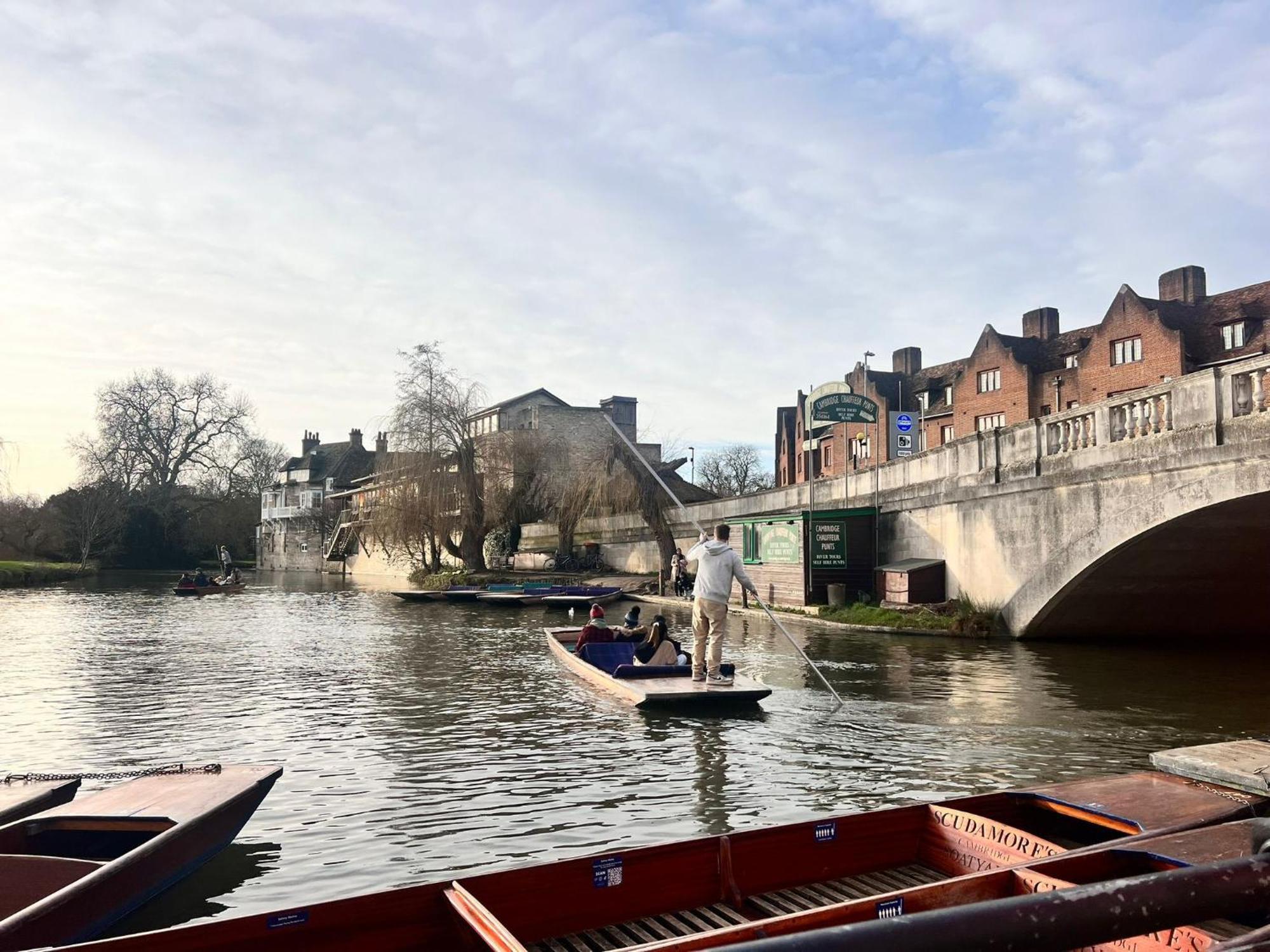 Apartment Brand New 2 Bedroom With Wi-fi Sleeps 4 - Tanzanite Cambridge (Cambridgeshire)